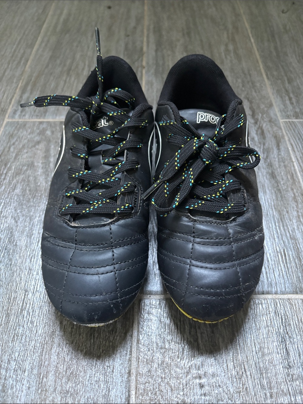 Boys Puma Procat Black cleats